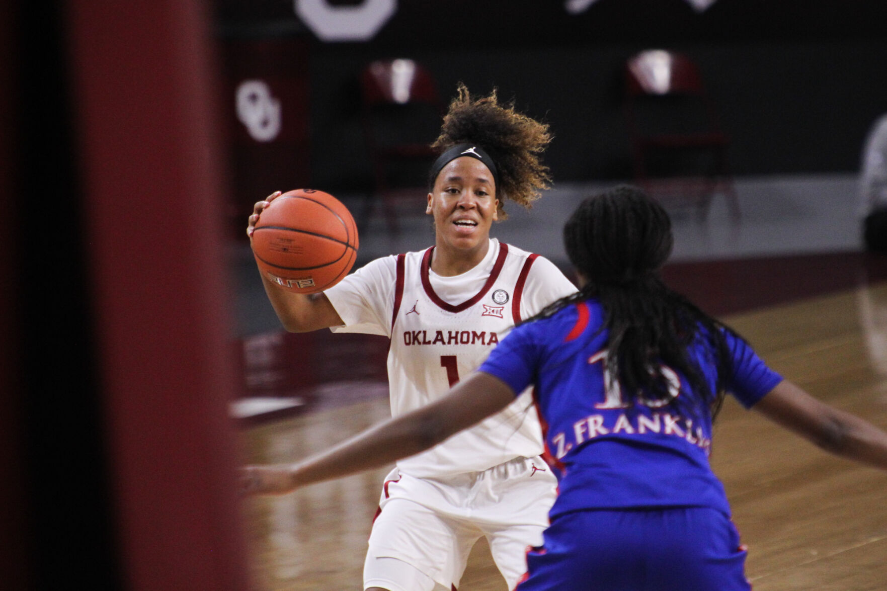 Freshman Guard Navaeh Tot